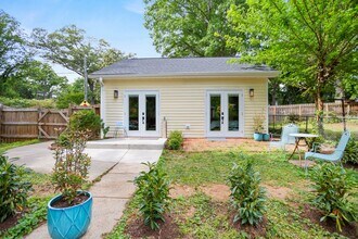 Building Photo - 309 Magnolia St SW