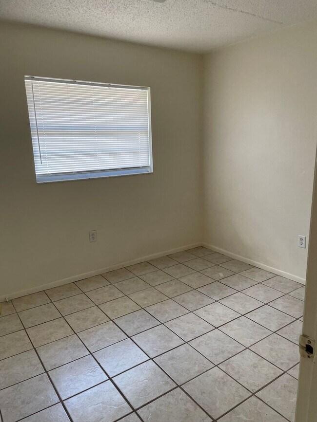 Building Photo - 7094 CR 213