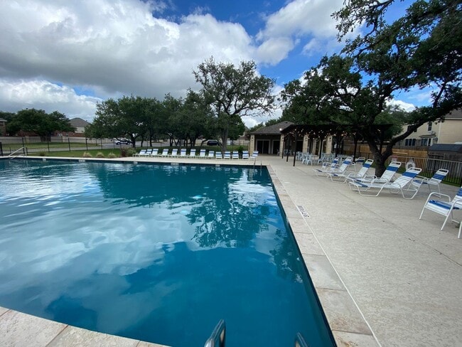 Building Photo - 27039 Trinity Bend