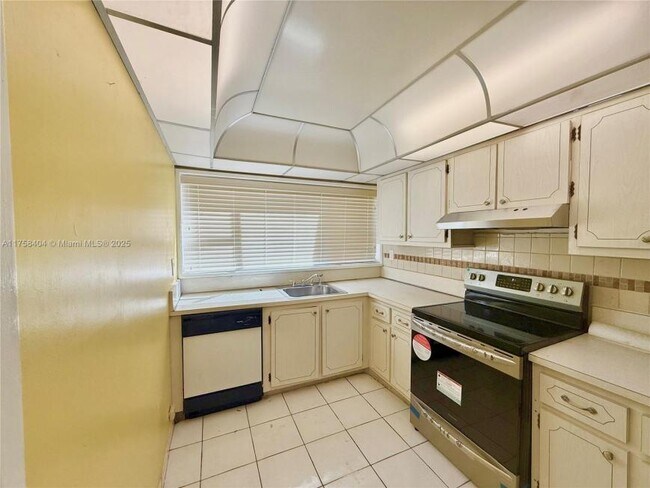 Primary Photo - 2 bedroom in North Miami Beach FL 33179