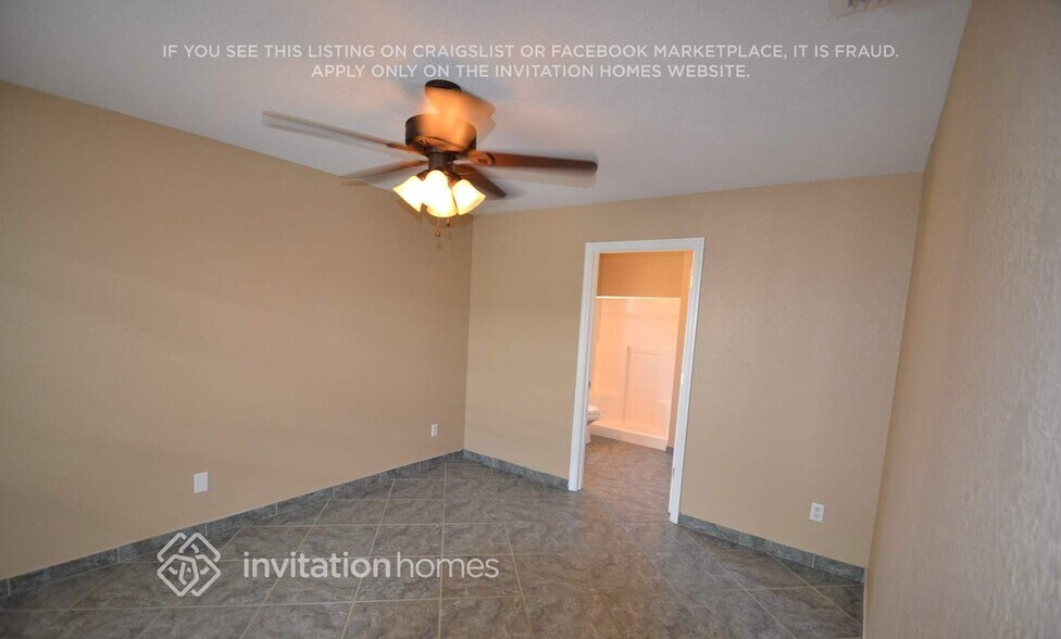 Building Photo - 3002 Alesio Ave