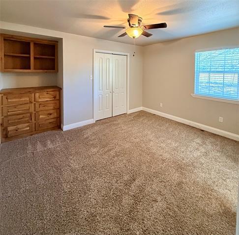 Building Photo - 910 E 3rd St