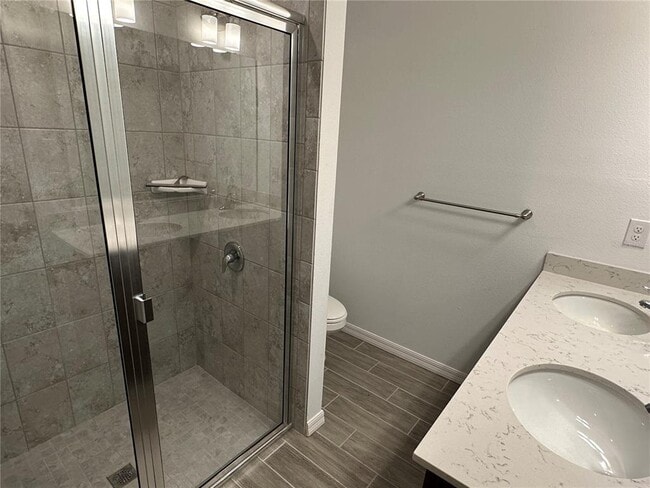 Building Photo - 37 Ullman Pl