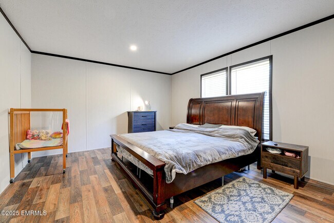 Building Photo - 9139 Gum Log Rd