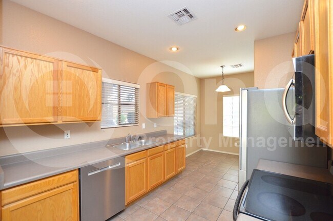 Building Photo - 6309 S Teresa Dr