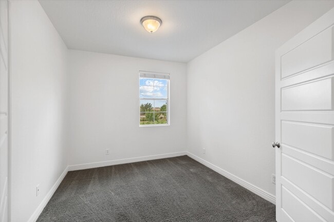 Building Photo - 4713 S Aileron Ln