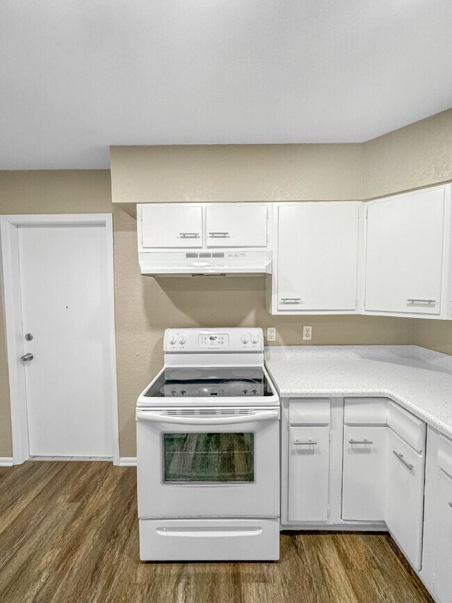 Building Photo - Welcome to Your New Rental in West San Antonio