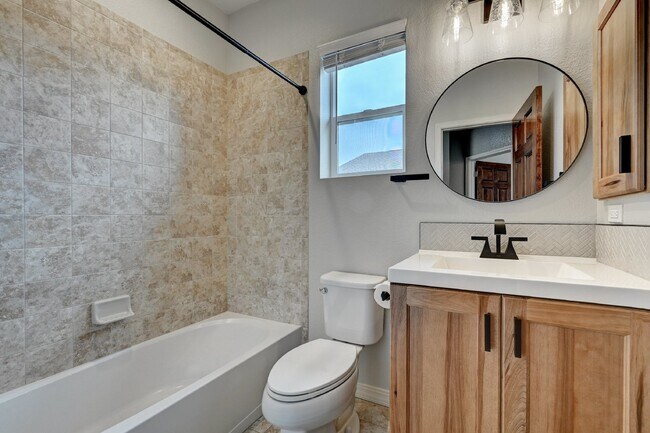 Building Photo - $3,100 - 4-Bed, 3-Bath Home in Co Springs ...