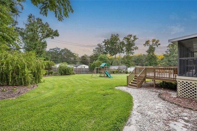 Building Photo - 2026 NW 19th Ln