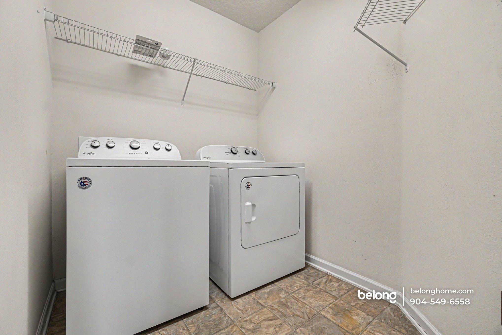 Building Photo - 15763 Twin Creek Dr