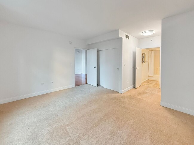 Building Photo - Modern Condo in Little Italy – 1BD/1BA at Acqua Vista!