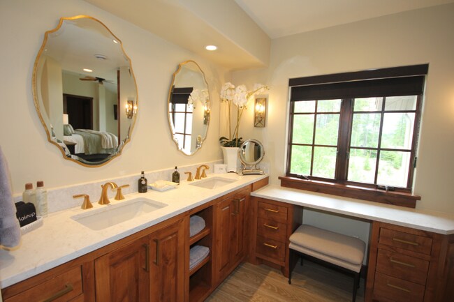 Building Photo - 1141 Meadowlark Ln