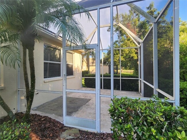 Building Photo - 6642 Tailfeather Way