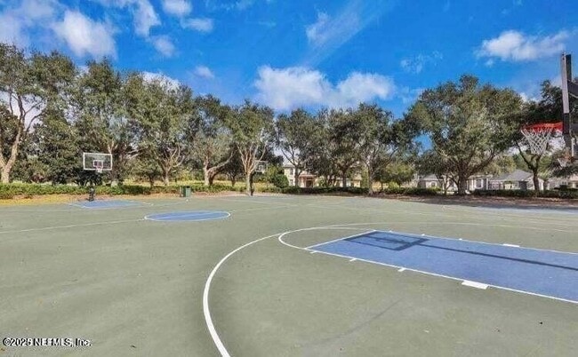 Building Photo - 1761 Highland View Dr