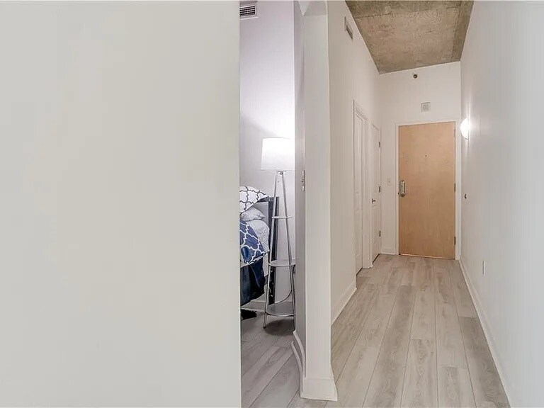 Building Photo - 943 Peachtree St NE