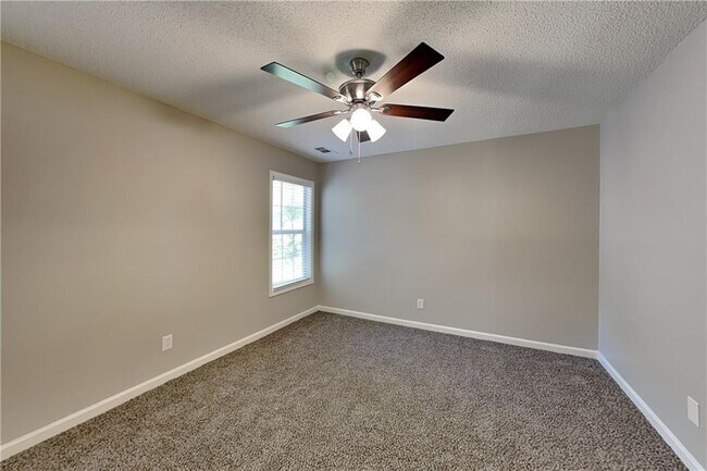Building Photo - 302 Wind Ship Ct