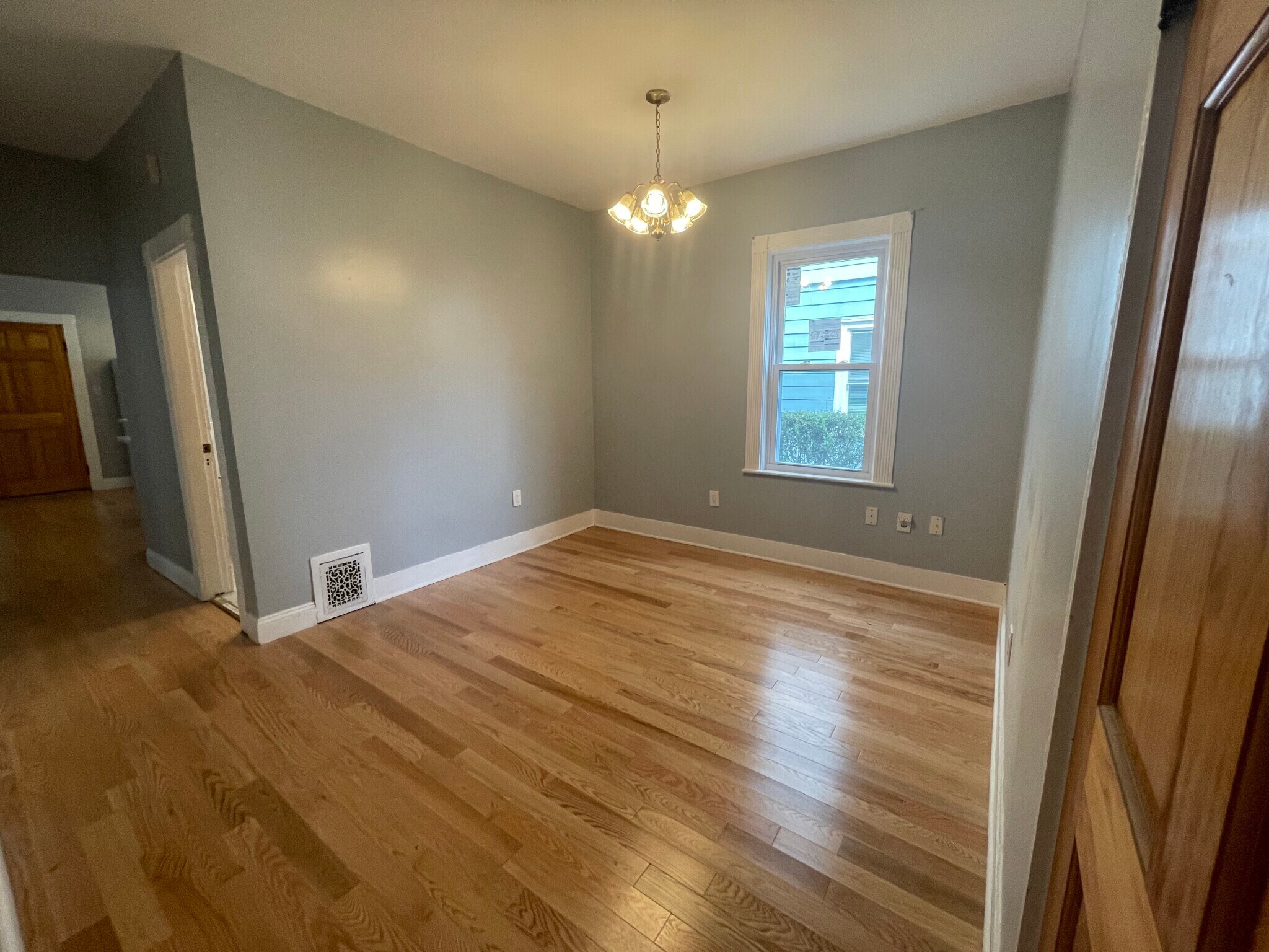Building Photo - 20 Litchfield St