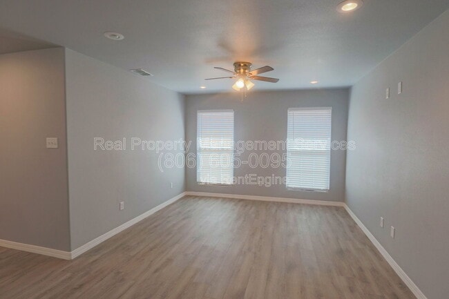 Building Photo - 1306 N Clinton Ave