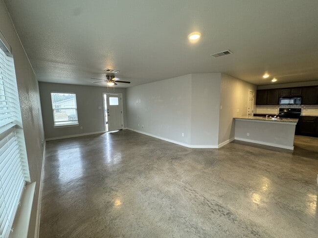 Building Photo - 1415 Shoshoni Trail