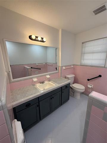 Building Photo - 4726 Jade Dr