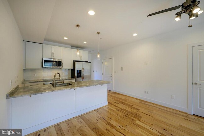 Building Photo - 3325 11th St NW