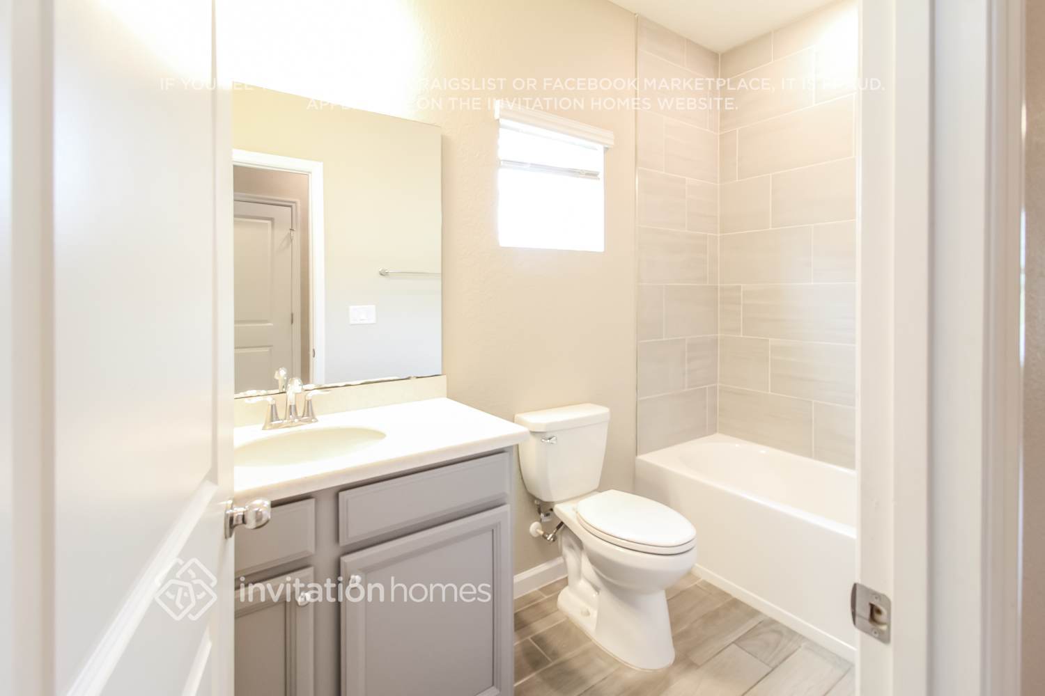 Building Photo - 9860 Lemon Grass Ln