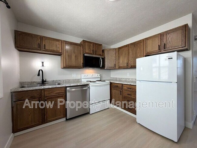 Building Photo - 3609 N 60th St