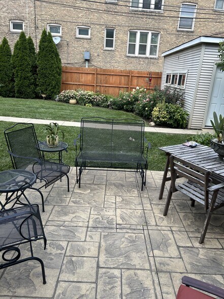 large, beautiful yard with patio & gardens - 414 S Harvey Ave