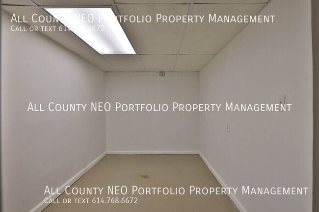 Building Photo - 148 S Kellner Rd
