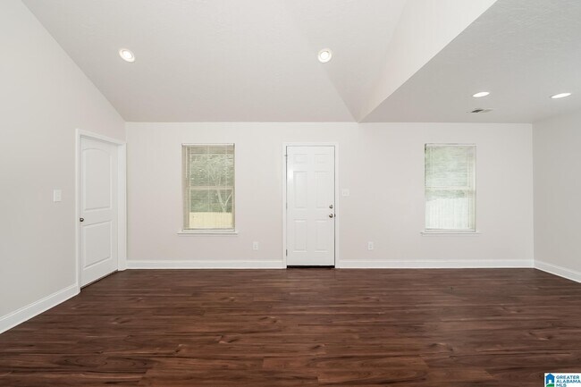 Building Photo - 155 Earl Owens Dr