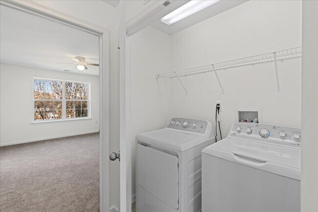 Building Photo - 1 Creekside Wy