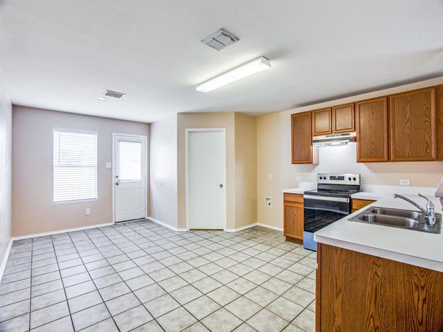 Building Photo - 1128 Maplewood Ln