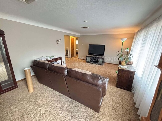 Building Photo - 1416 13th St S