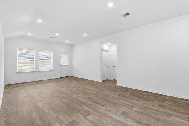 Building Photo - 3819 Axyl Run Ct