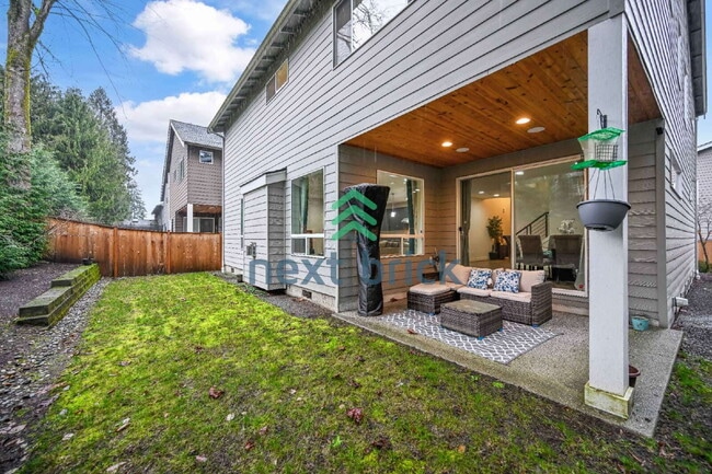 Building Photo - Stunning 4-Bedroom, 3-Bathroom East-Facing Cul-De-Sac Home in Laterra Estates