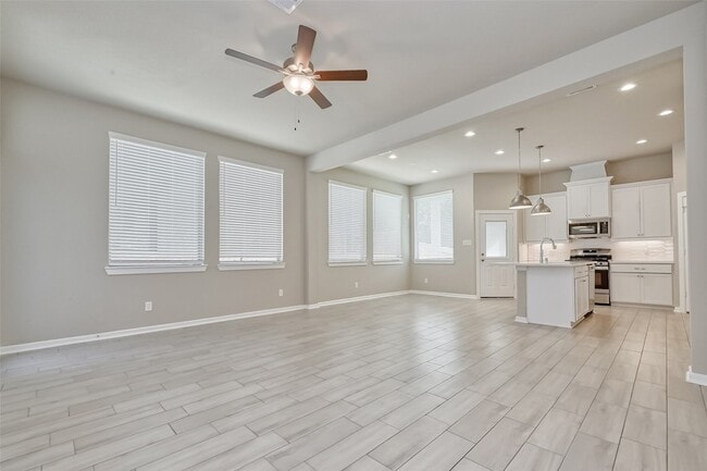 Building Photo - 548 Longleaf Pine Dr