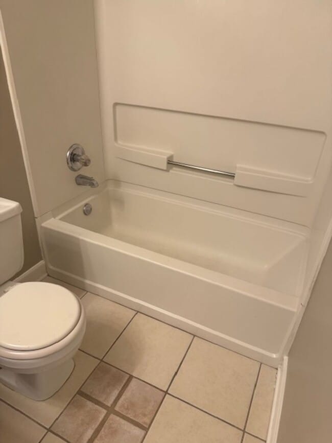Building Photo - Renovated 3 Bedroom 2 Bath Home for Rent!!