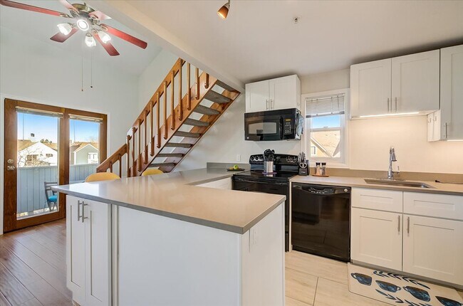 Building Photo - Boulder Condo
