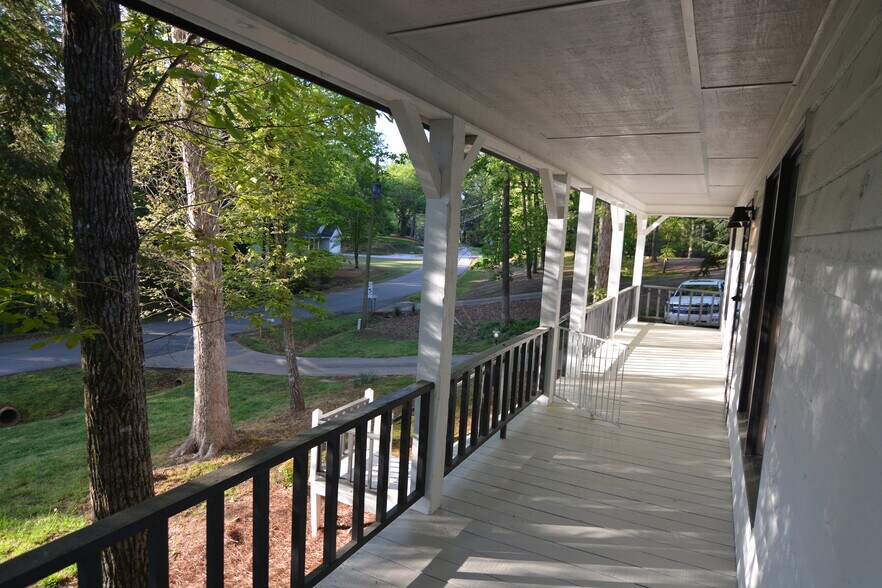 Building Photo - 2410 Basin Drive