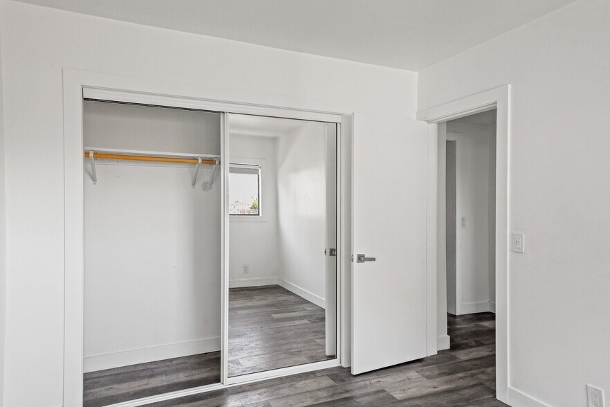 Building Photo - 215 N Fickett St
