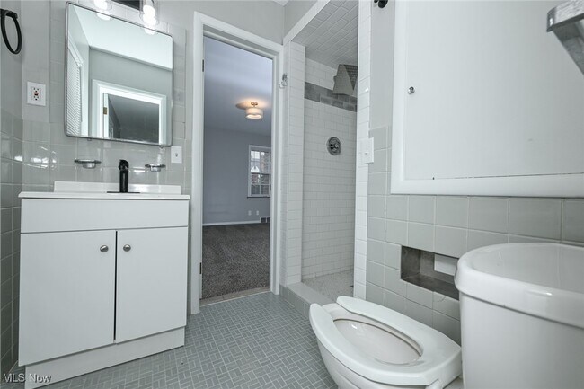 Building Photo - 19226 Winslow Rd