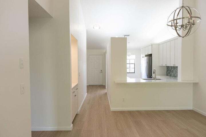 Building Photo - 602 Pinecrest Cir