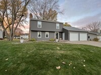 Building Photo - 1735 Crestview Dr