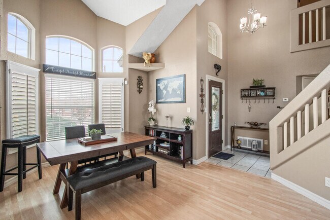 Building Photo - 12504 Sun Flare Dr