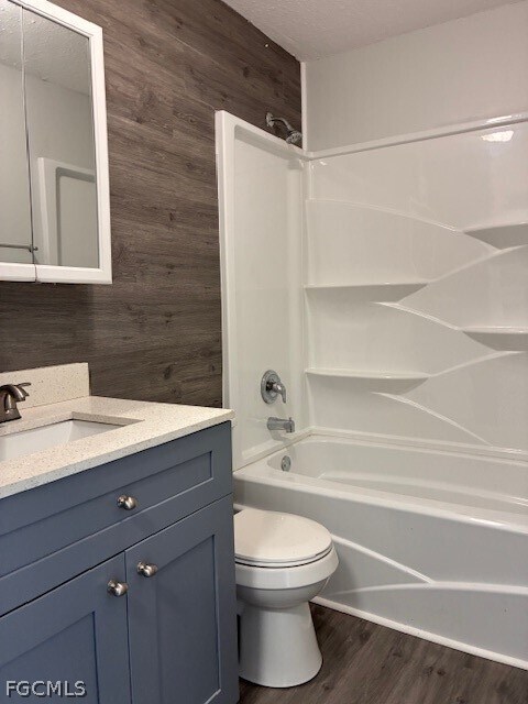 Building Photo - 3817 Del Prado Blvd S