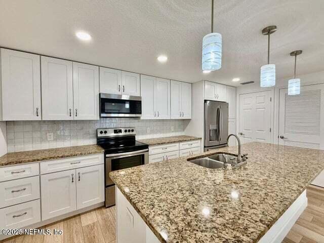 Building Photo - 4518 Astral St