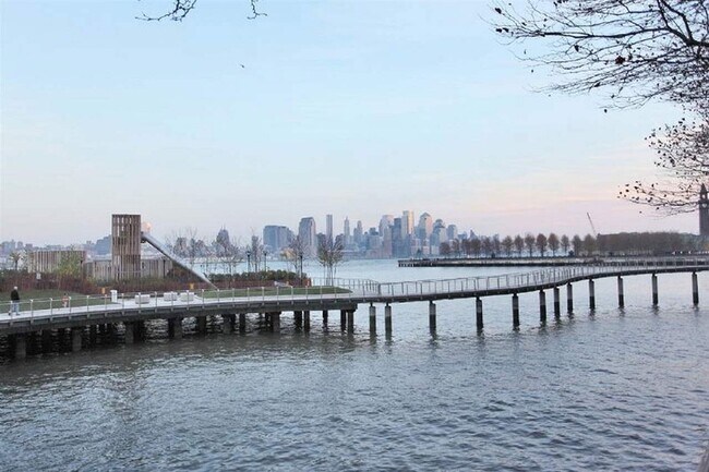 Building Photo - 62 4th St