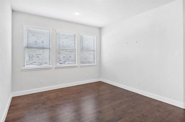 Building Photo - 1404 Brent Knoll Dr