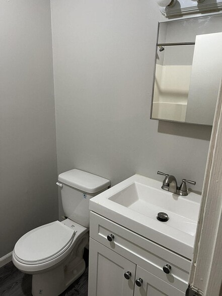 Building Photo - 1022 WV-34