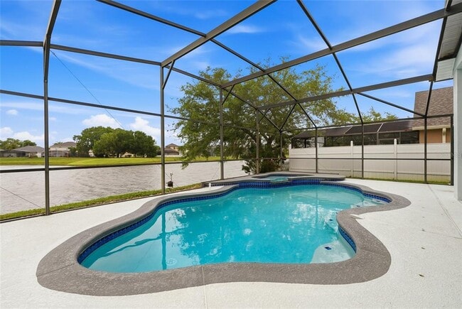 Building Photo - 748 Stonewyk Way